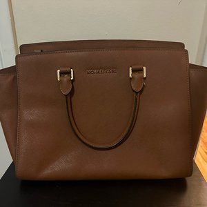 Michael Michael Kors Selma Medium Saffiano Leather Bag